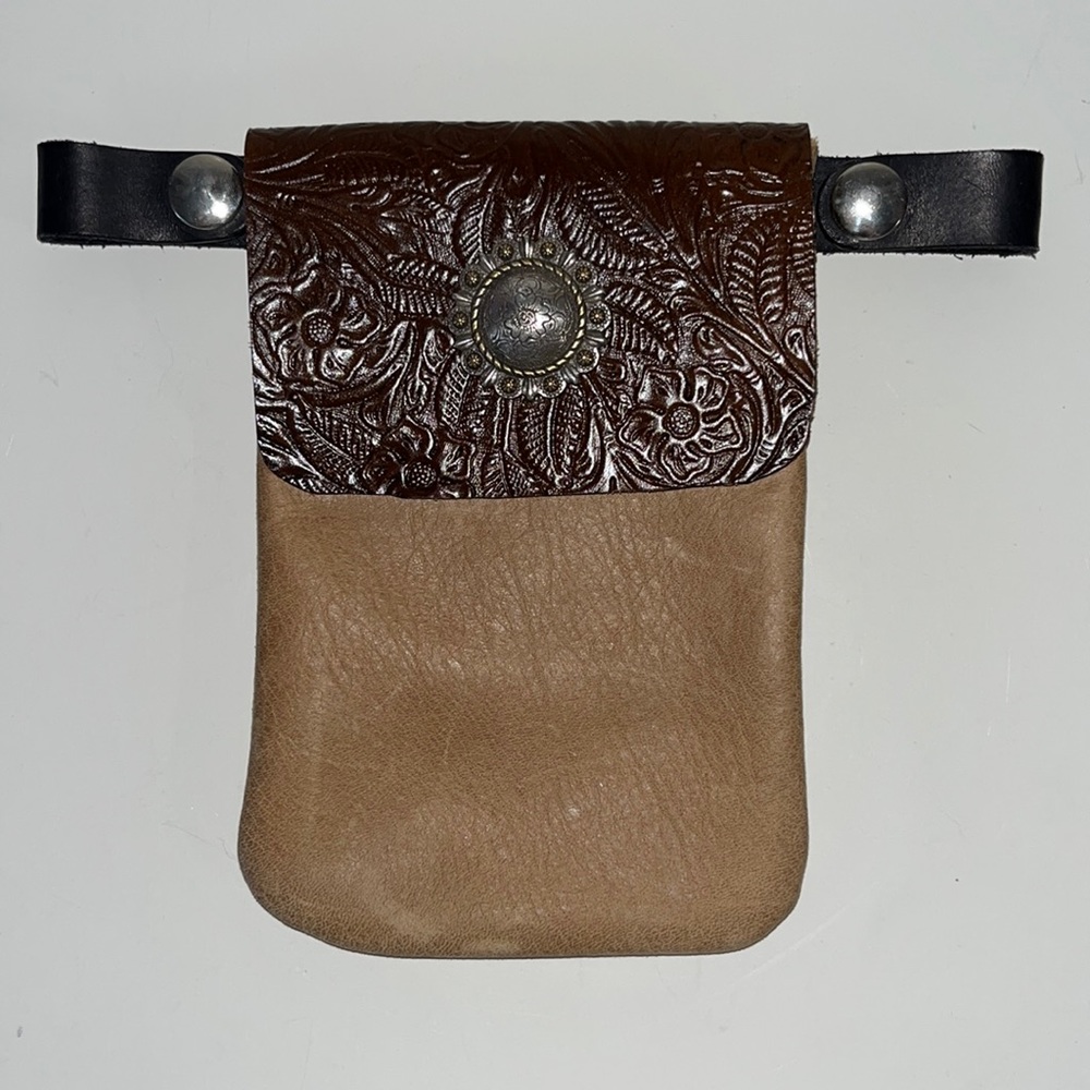 Embossed Leather Kilt Pouch with Medallion Detail